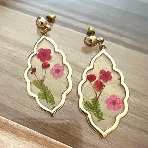 Dried Flower Earrings (2 pairs)